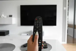 Diferença entre YouCine e Pluto TV