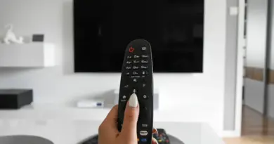 Diferença entre YouCine e Pluto TV