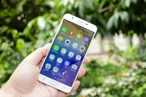 Como instalar o YouCine no celular Android?