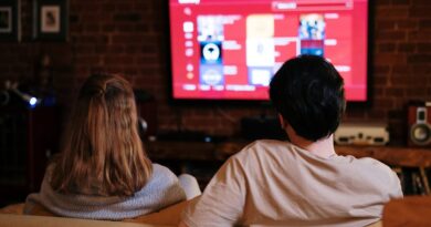 Como baixar youcine na tv